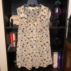 Forever 21 + Jewel Print Button Down Top